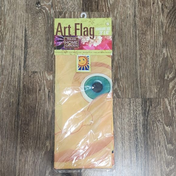 2 House Flags 28" x 40" - Picture 2 of 10